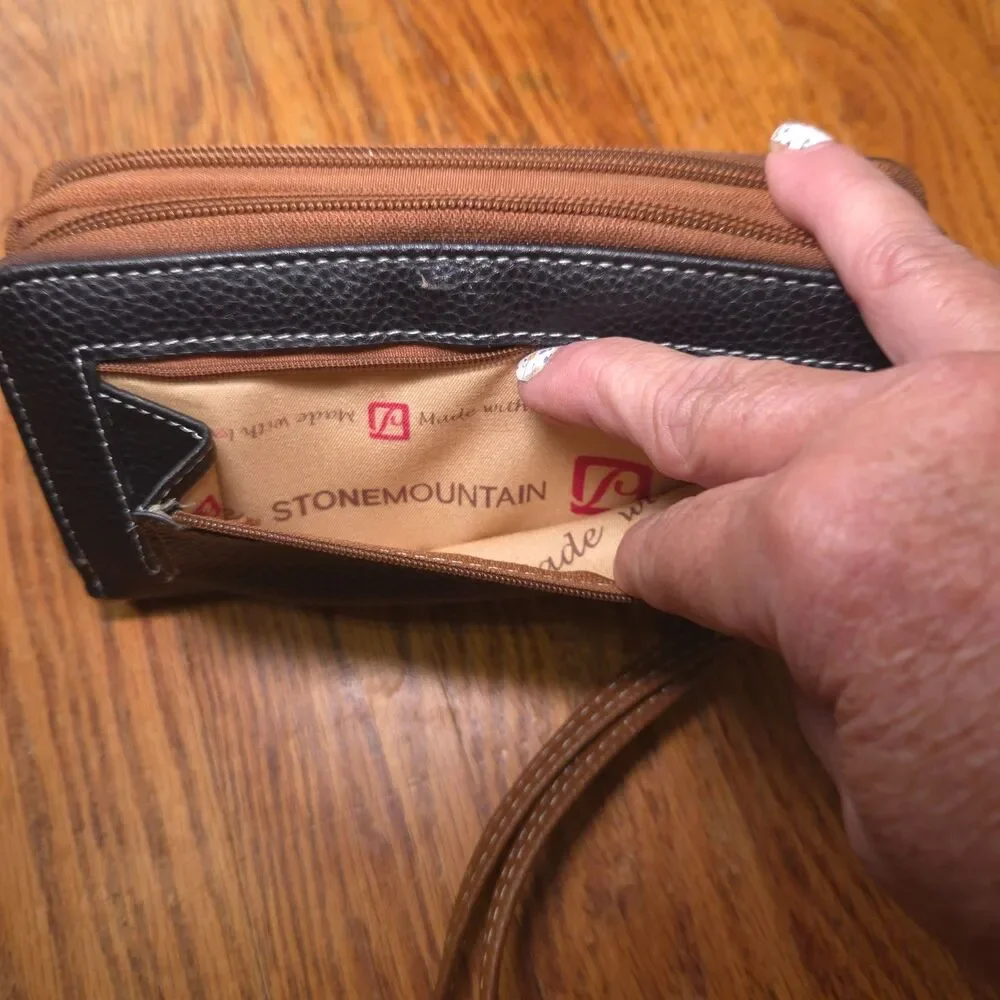 Stone Mountain Black Pebbled Leather Double Zip Wristlet Wallet Brown Trim